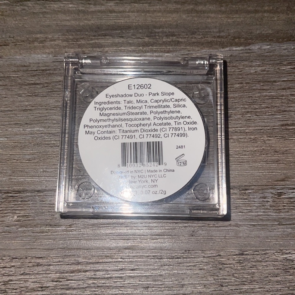 Never been used eyeshadow duo - Picture 3 of 3